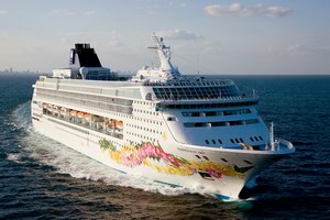 Norwegian Cruise Line Norwegian Sky Mainstream Cruise Ship