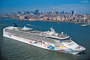 Norwegian Cruise Line Norwegian Dawn Mainstream Cruise Ship