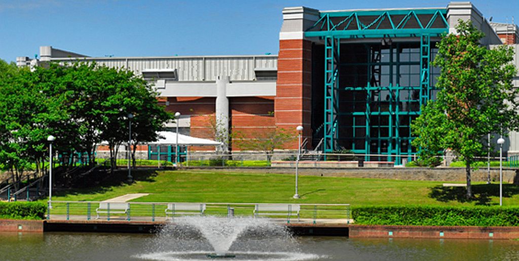 Hattiesburg Lake Terrace Convention Center