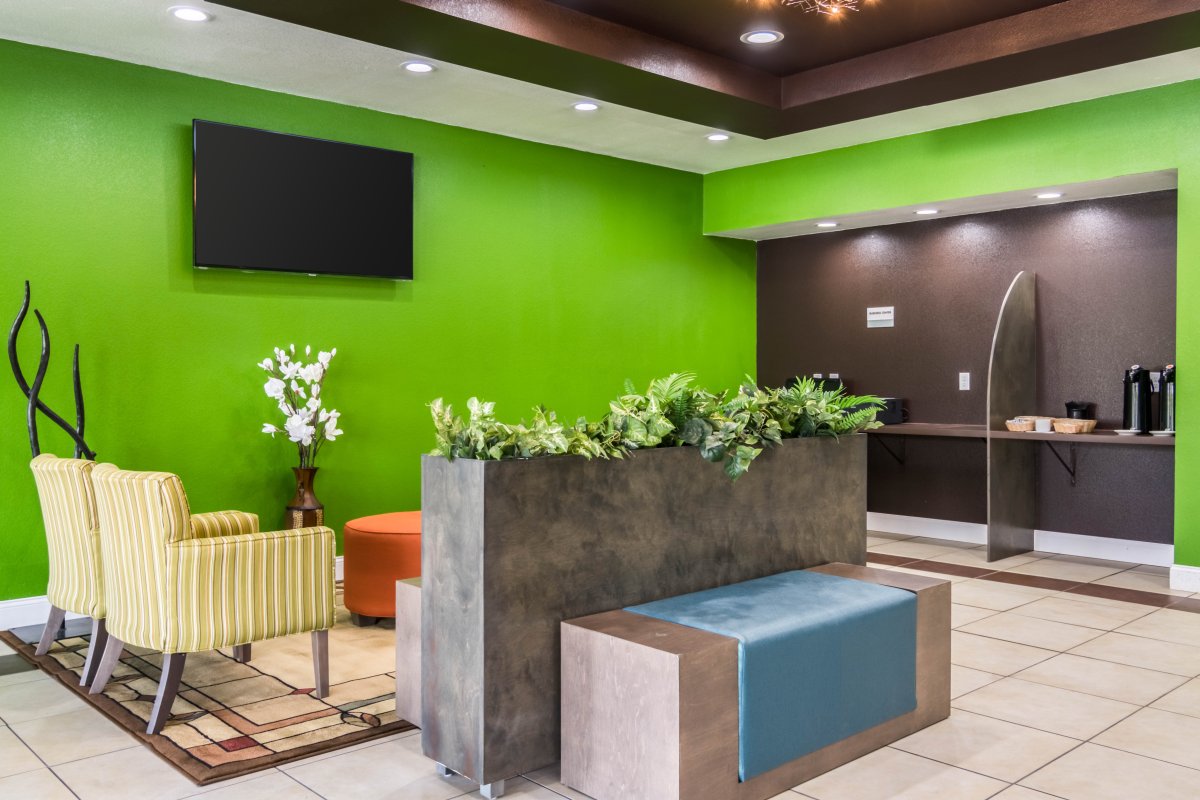 Clarion Inn & Suites Russellville