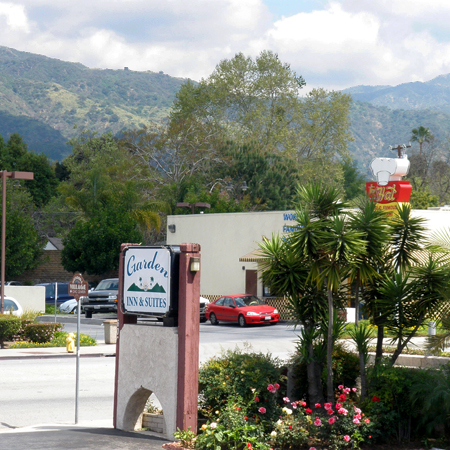 Garden Inn & Suites