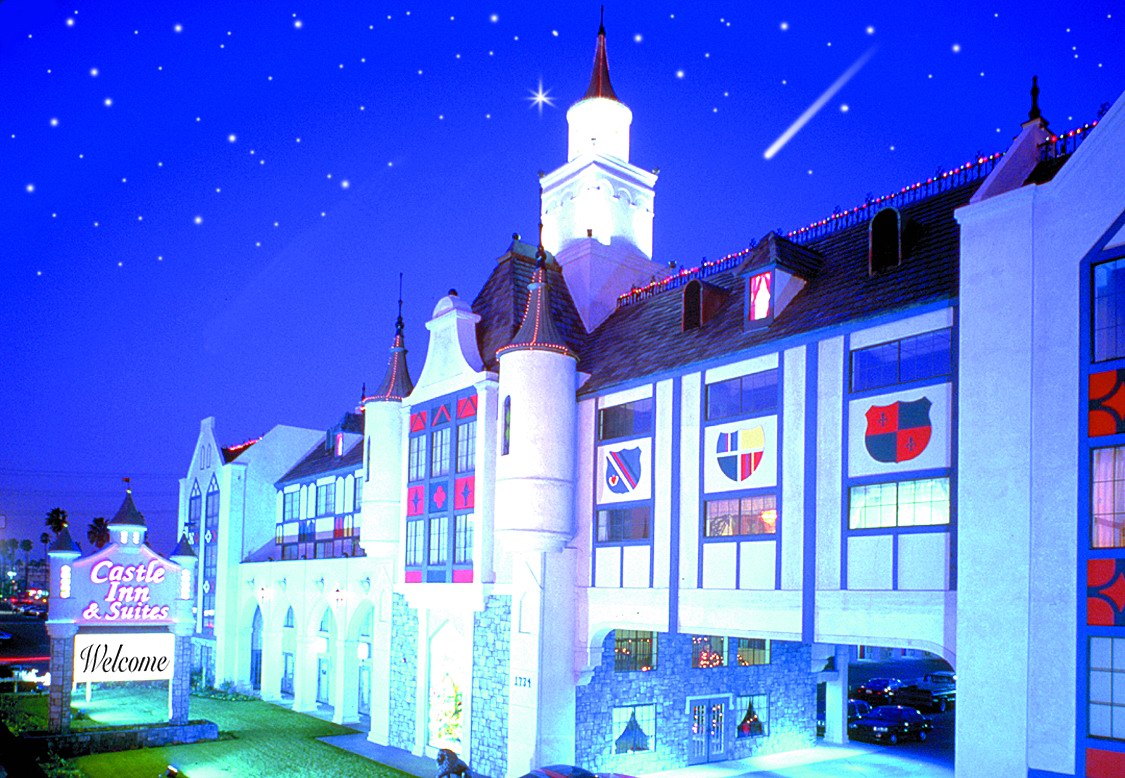 Castle Inn & Suites