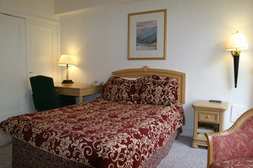 Mayflower Hotel