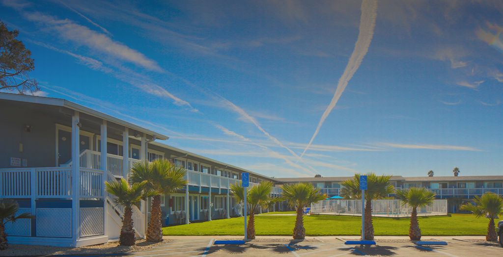 San Simeon Lodge