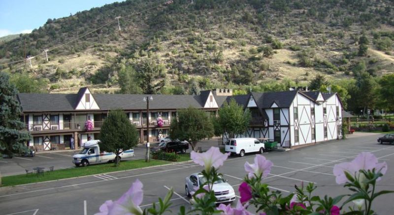Silver Spruce Inn