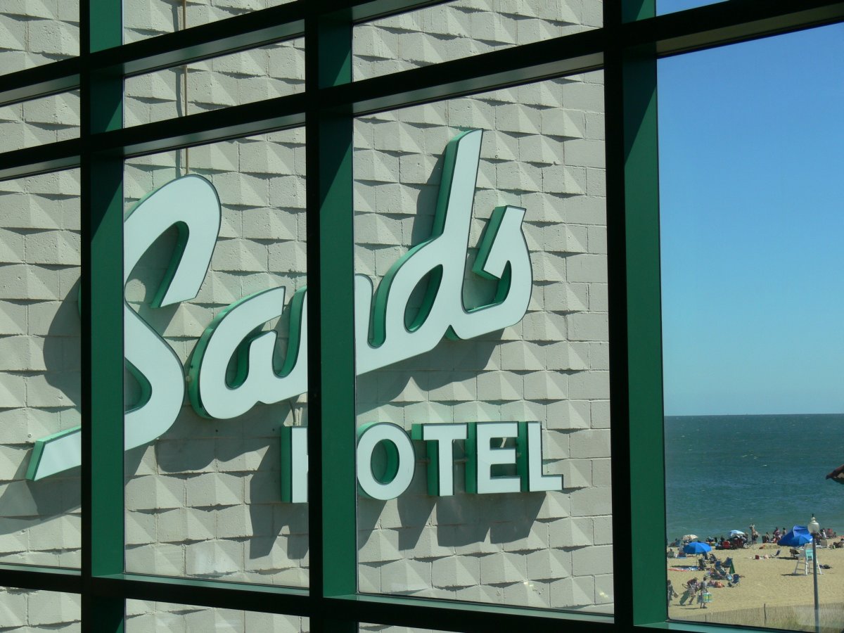 Atlantic Sands Hotel