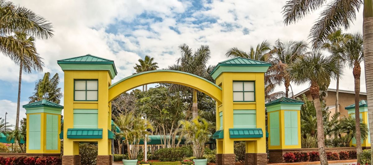 International Palms Resort & Conf Center