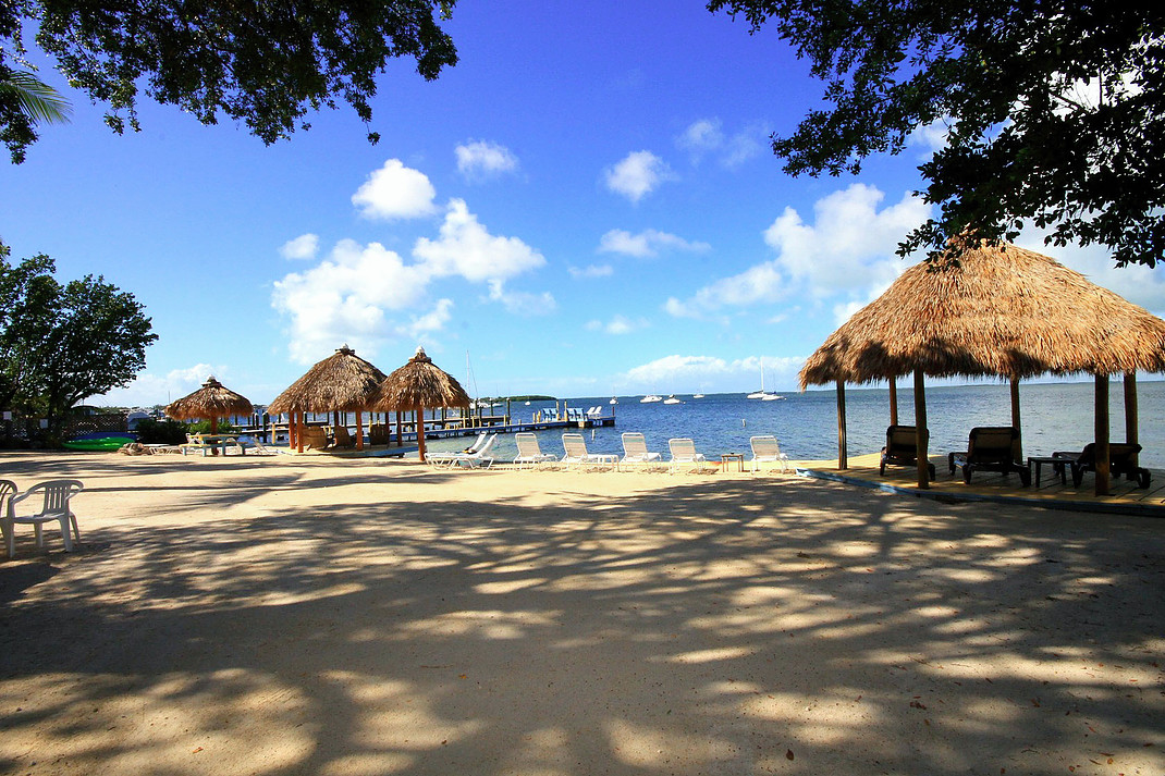 Sunset Cove Beach Resort