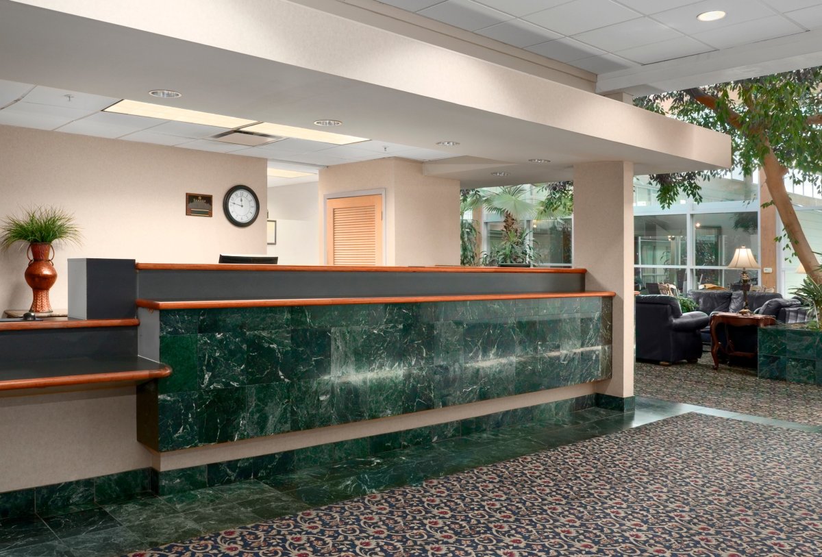 Atrium Hotel & Conference Center