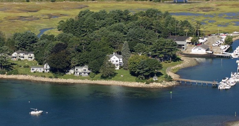 Dockside Guest Quarters