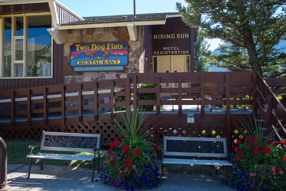 Rising Sun Motor Inn & Cabins