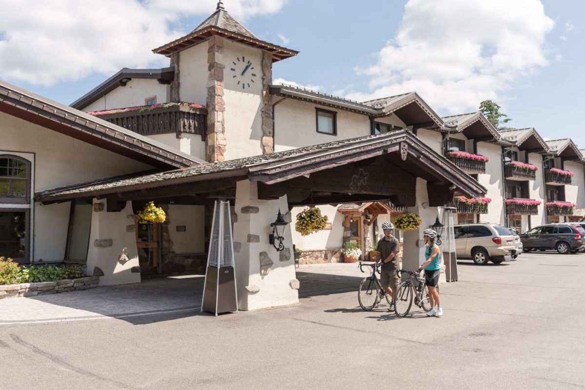 Golden Arrow Lakeside Resort