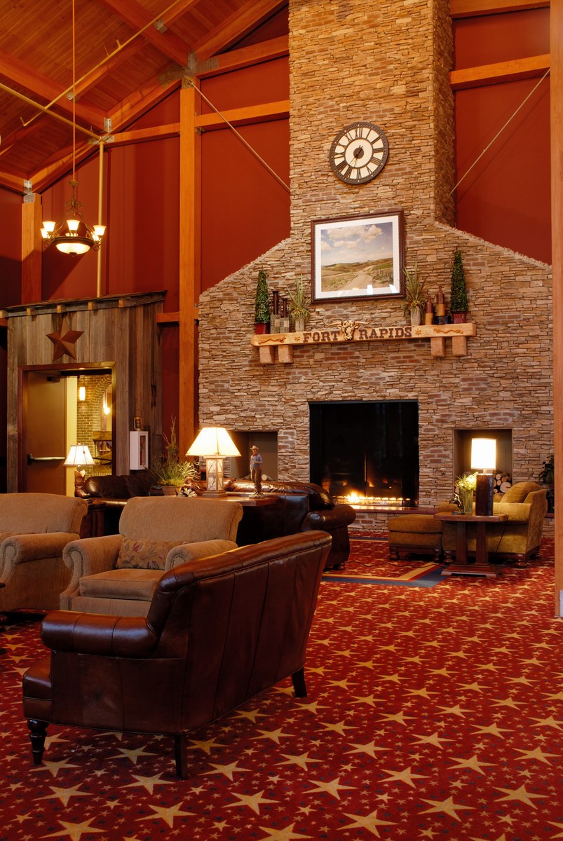 Fort Rapids Indoor Waterpark Resort