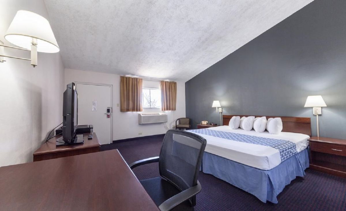 Parkview Inn & Conference Center