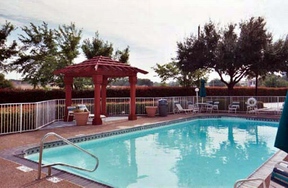 Motel 6 Dallas Market Center