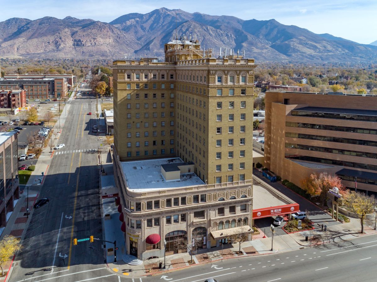 The Bigelow Hotel & Residences
