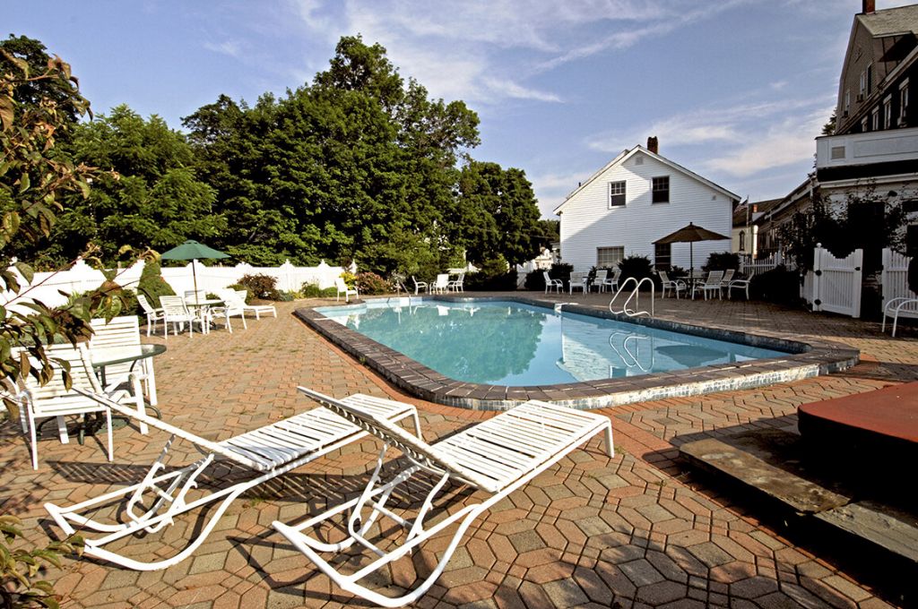 Historic Brandon Inn