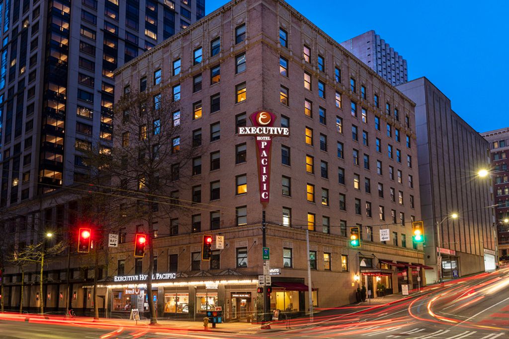 Executive Hotel Pacific