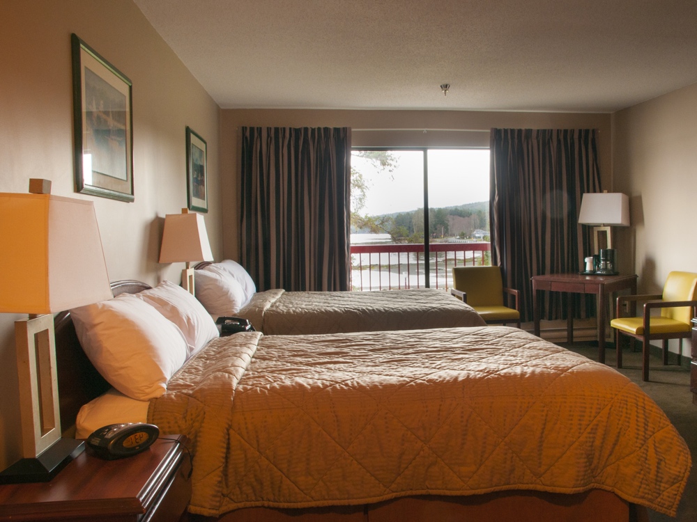 Pier Side Landing Hotel