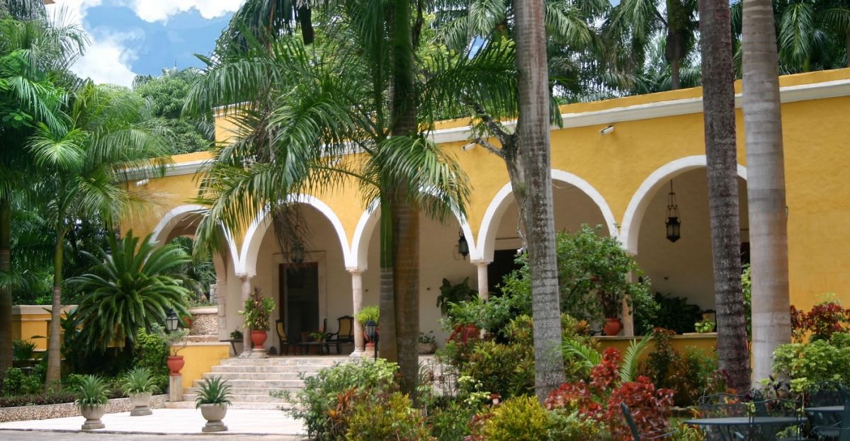 Hacienda Chichen Resort