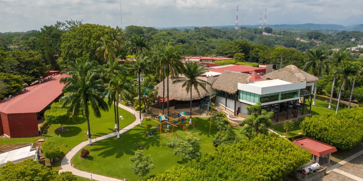 Loma Real Hotel