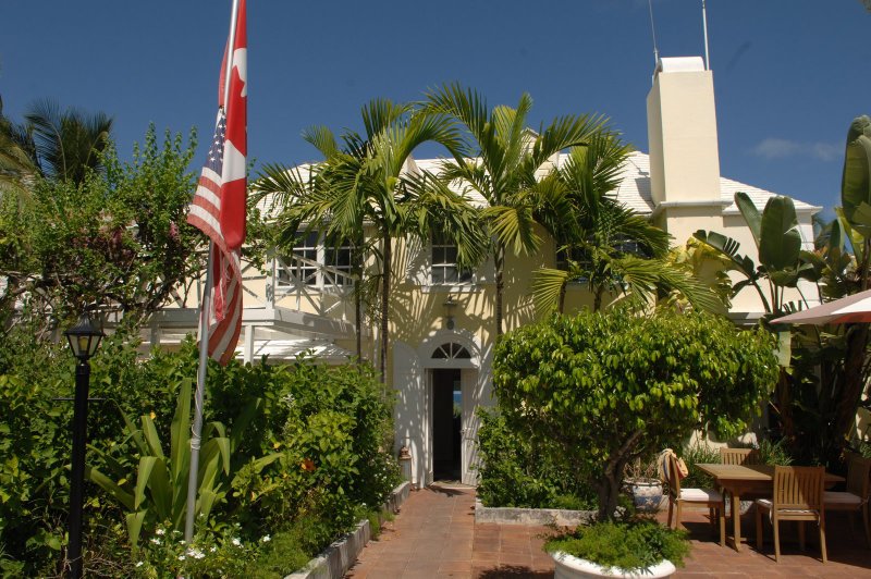 Runaway Hill Inn