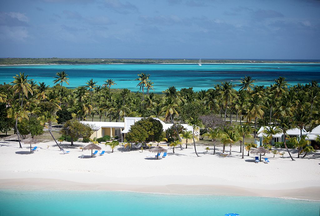 Coco Point Lodge