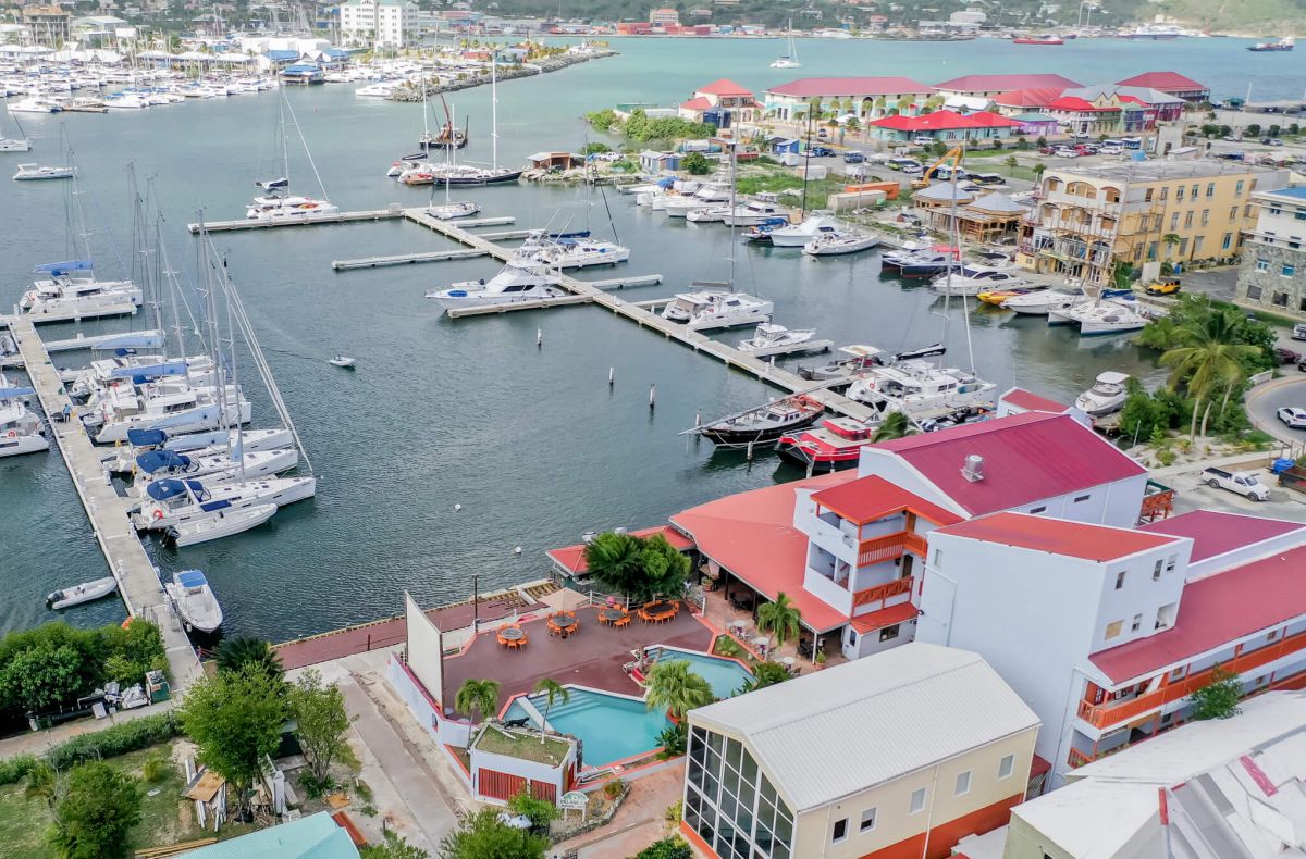 Village Cay Hotel & Marina