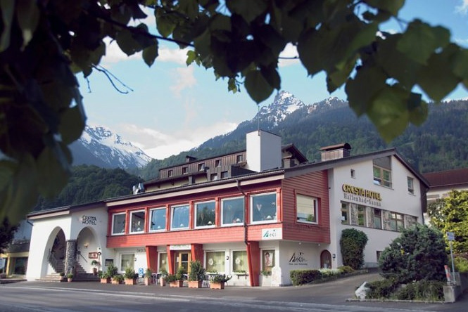 Cresta Hotel