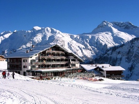 Montana Hotel