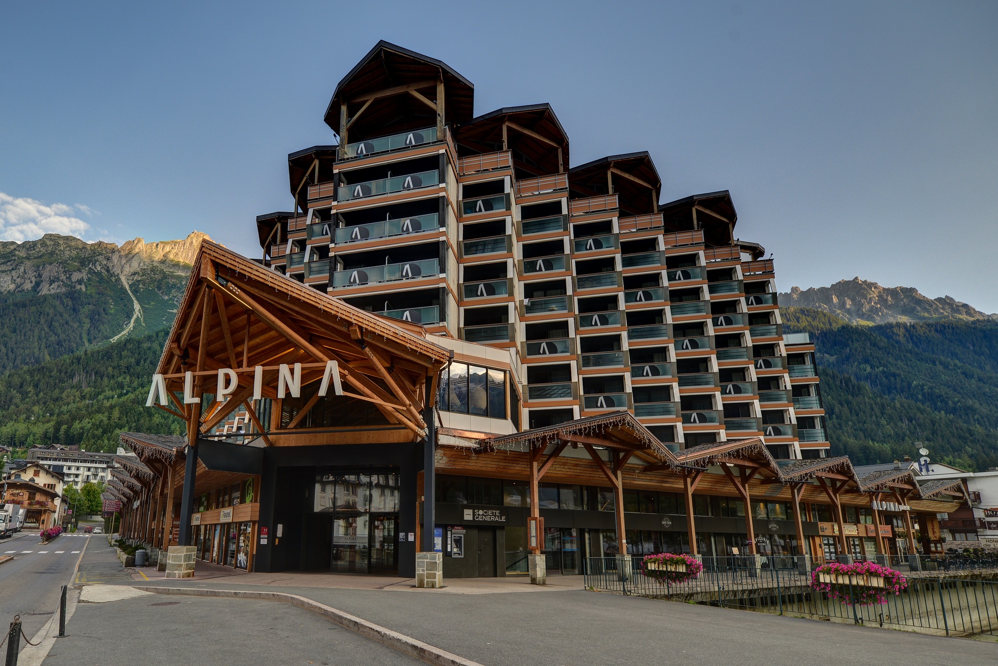 Alpina Hotel