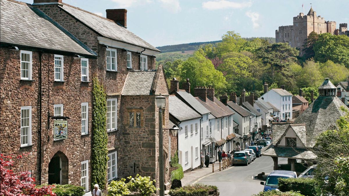 The Luttrell Arms