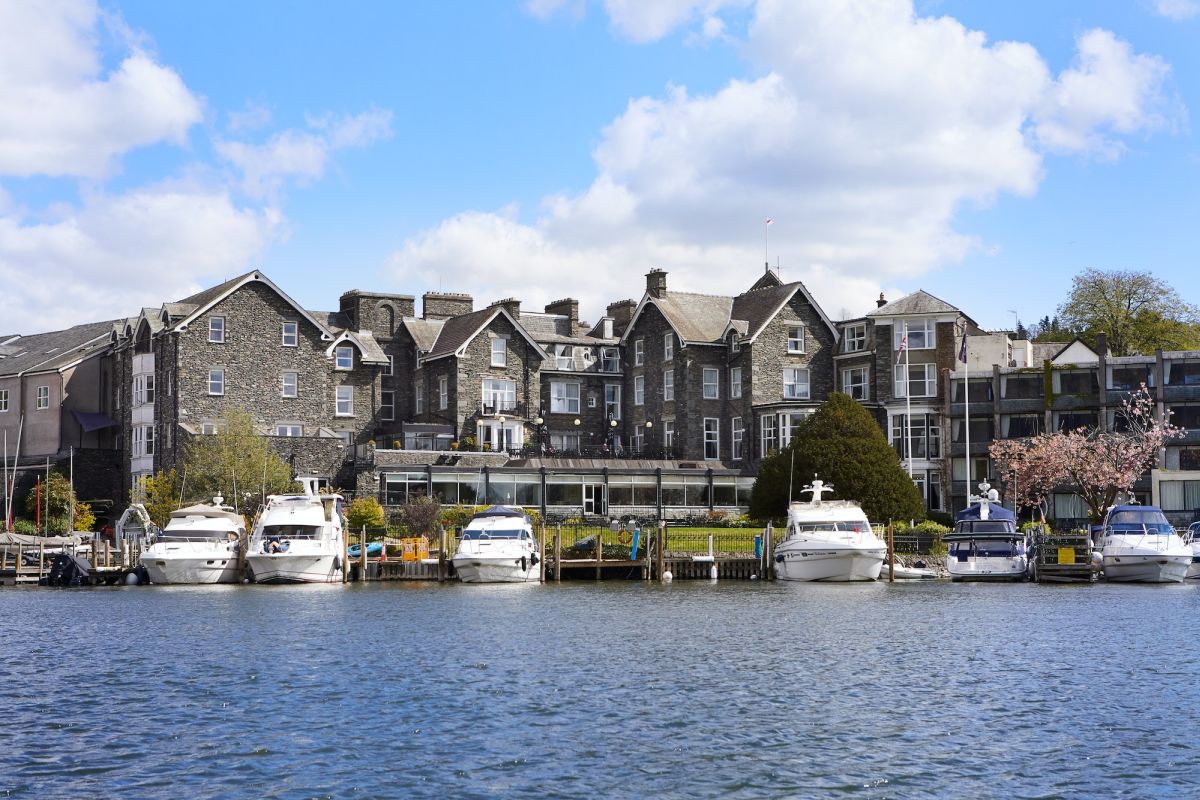 Macdonald Old England Hotel & Spa