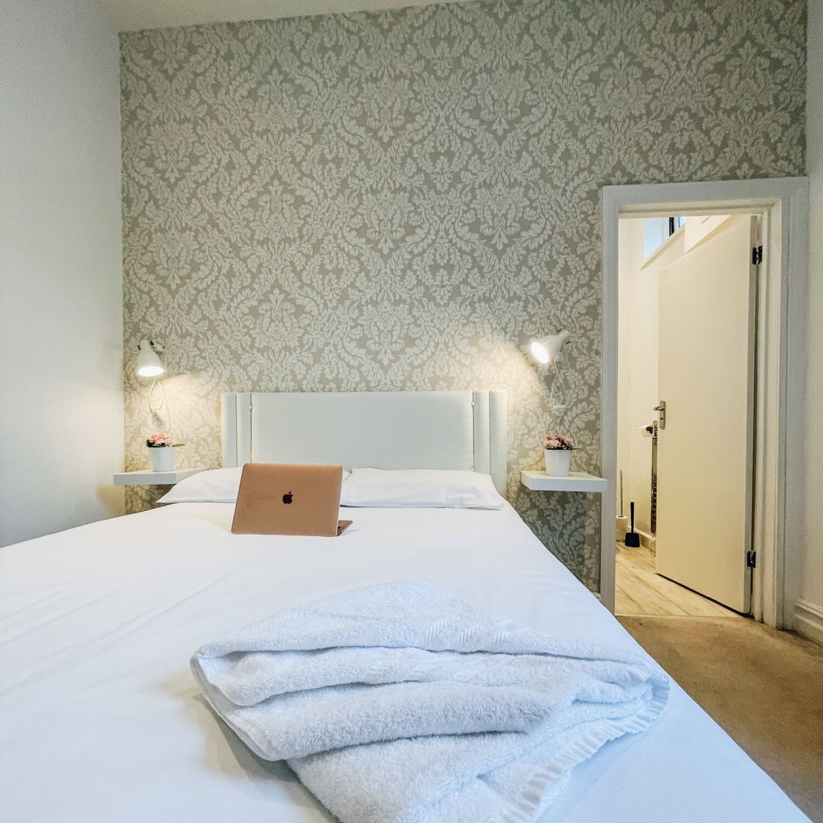 The Mount Rooms