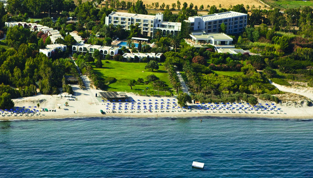 Caravia Beach Hotel & Bungalows