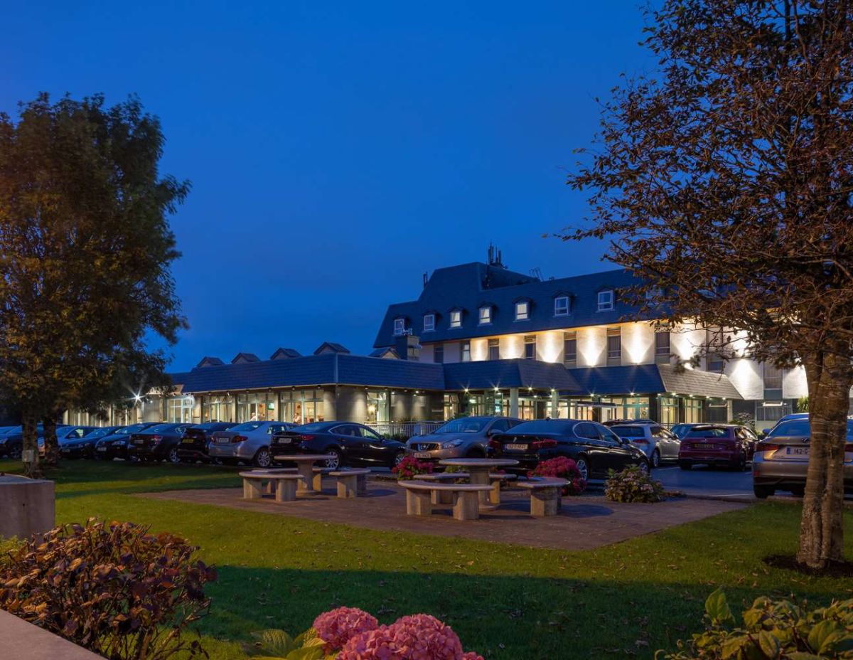 Flannery's Hotel