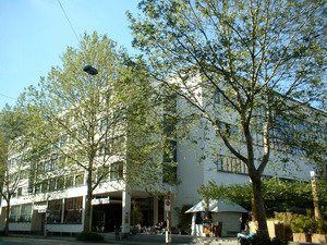 X-TRA Hotel