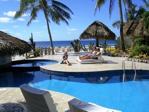 Club Raro Resort