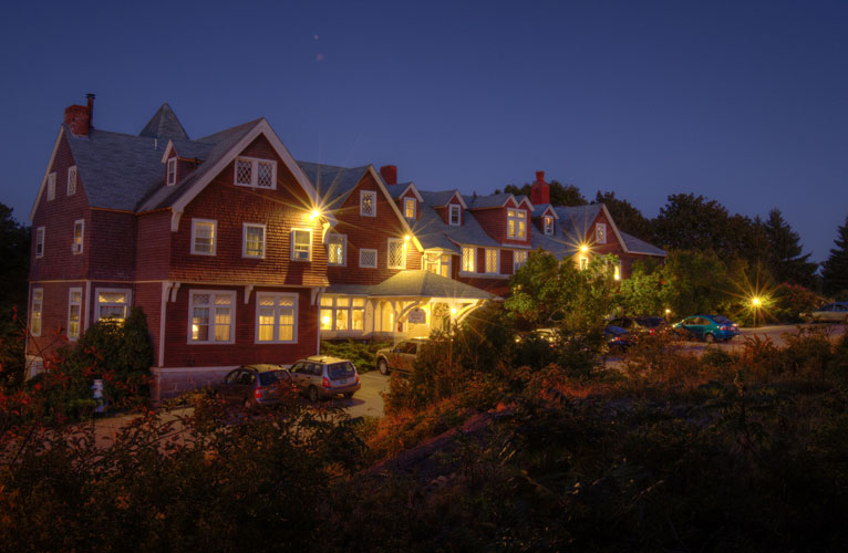 Cleftstone Manor
