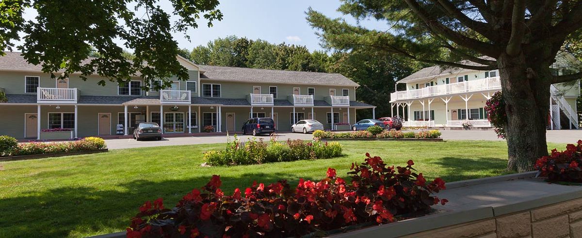 Cromwell Harbor Motel