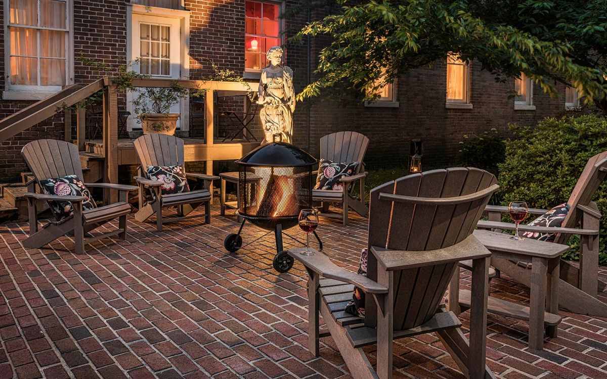 Inner Banks Inn