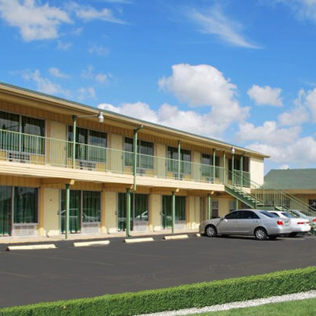 Thunderbird Motel
