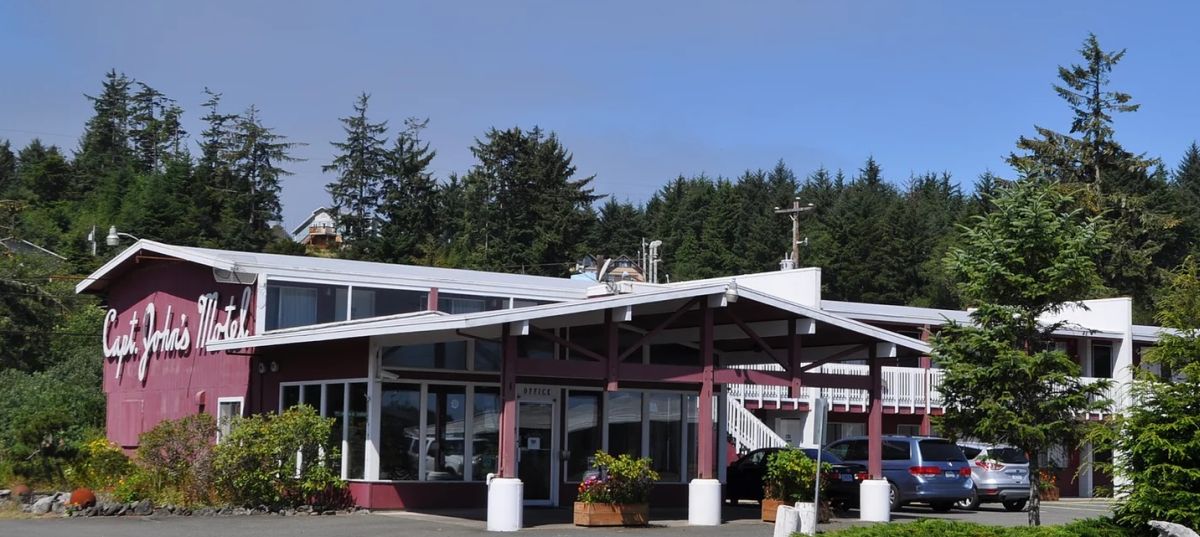 Captain John's Motel