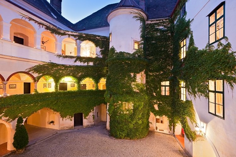 Schloss Ernegg