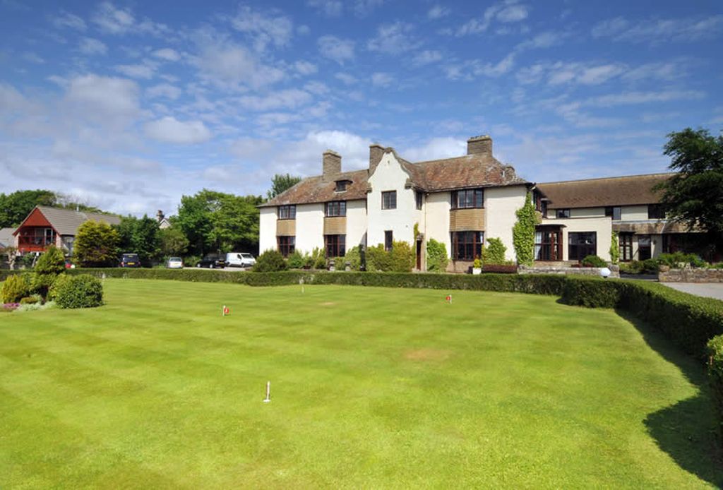 Royal Marine & Links Hotel