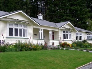 Lake Brunner Lodge