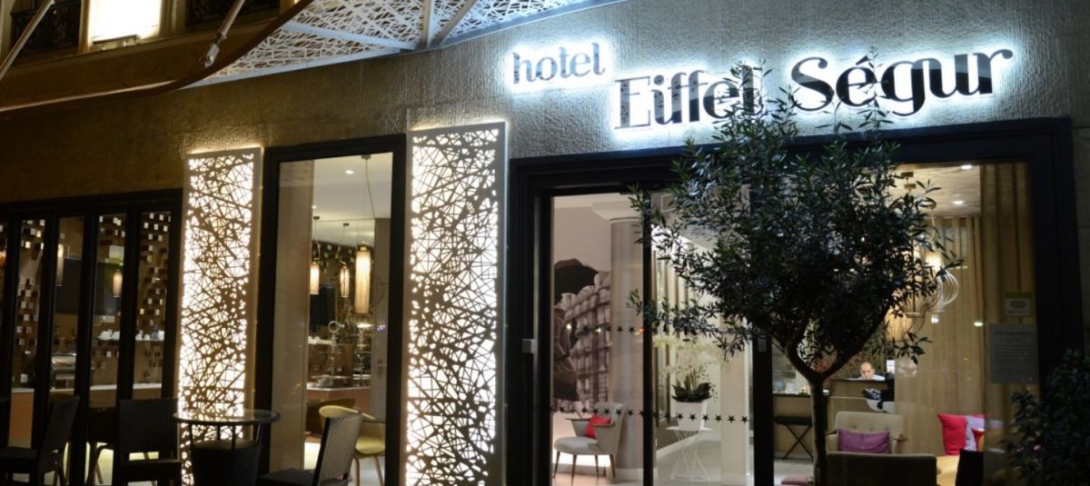 Hotel Eiffel Segur