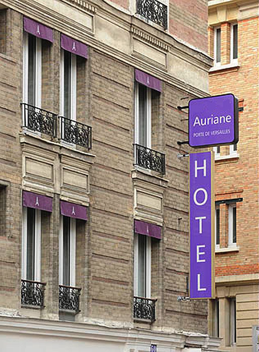 Auriane Porte de Versailles