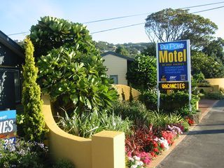 Du Pont Motel
