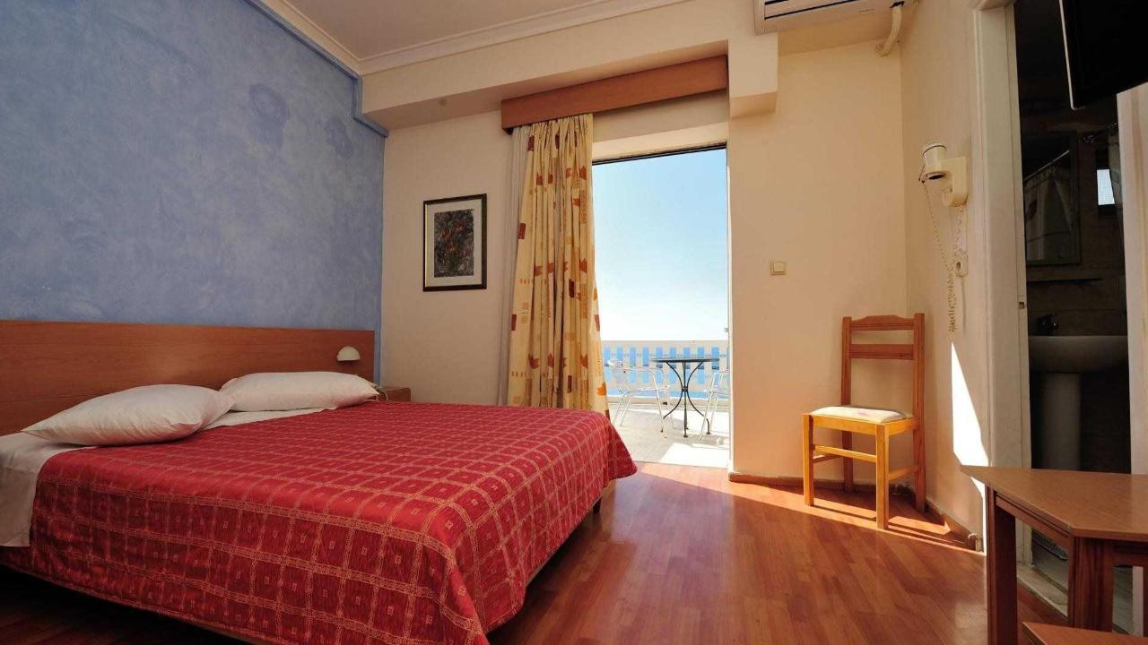 Adonis City Hotel